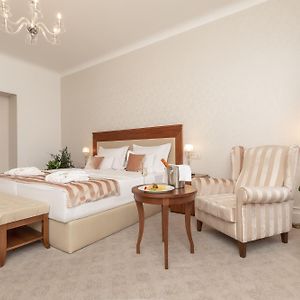 Deluxe Double or Twin Room SPA Access